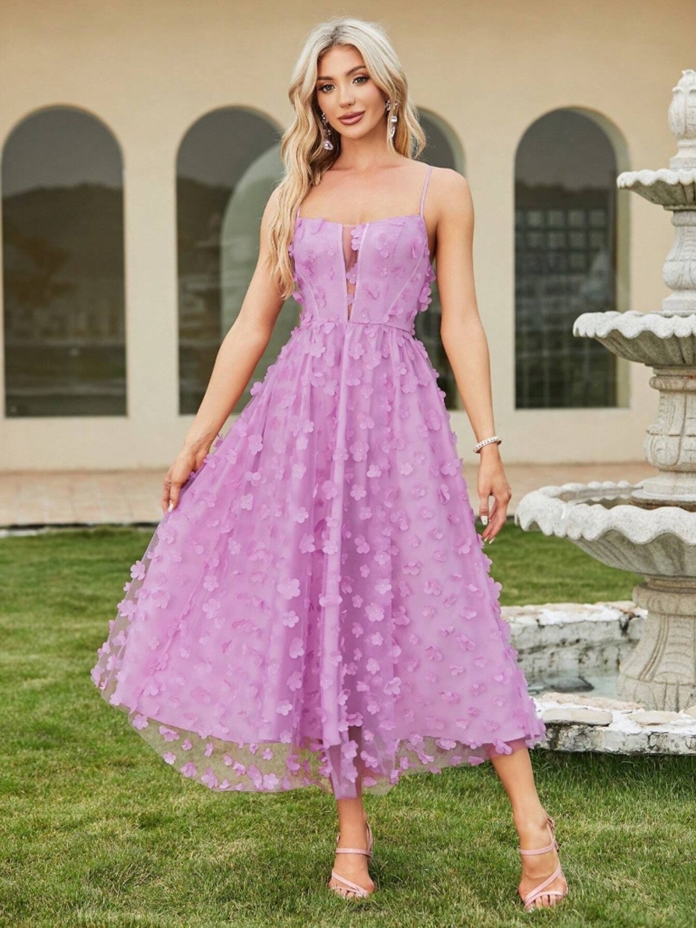 NWOT DOUBLE CRAZY 3D FLORAL LACE-UP BACK MIDI DRESS M